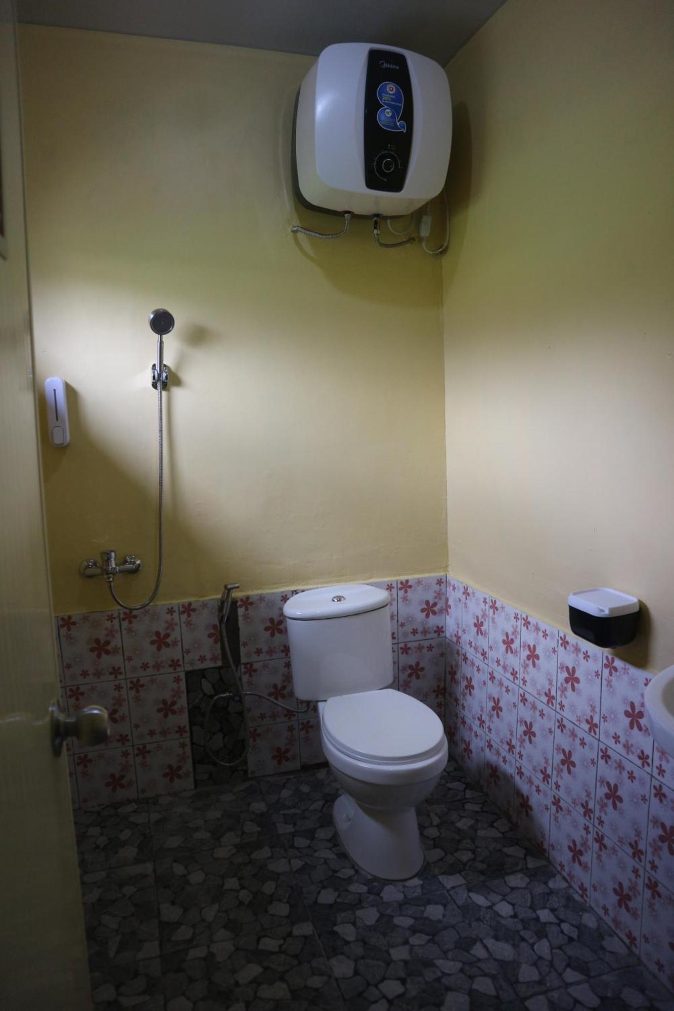 Tange Guest House รูเติง ภายนอก รูปภาพ
